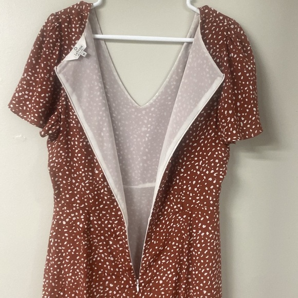 LAROQUE BAREETT DRESS IN BROWN SEA PEBBLE FEMININE FLOWY SILK/VISCOSE BLEND SZ M - Picture 16 of 16